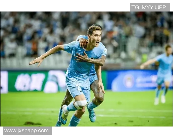 哪个足球明星即将前往韩国参加友谊赛引发球迷热议